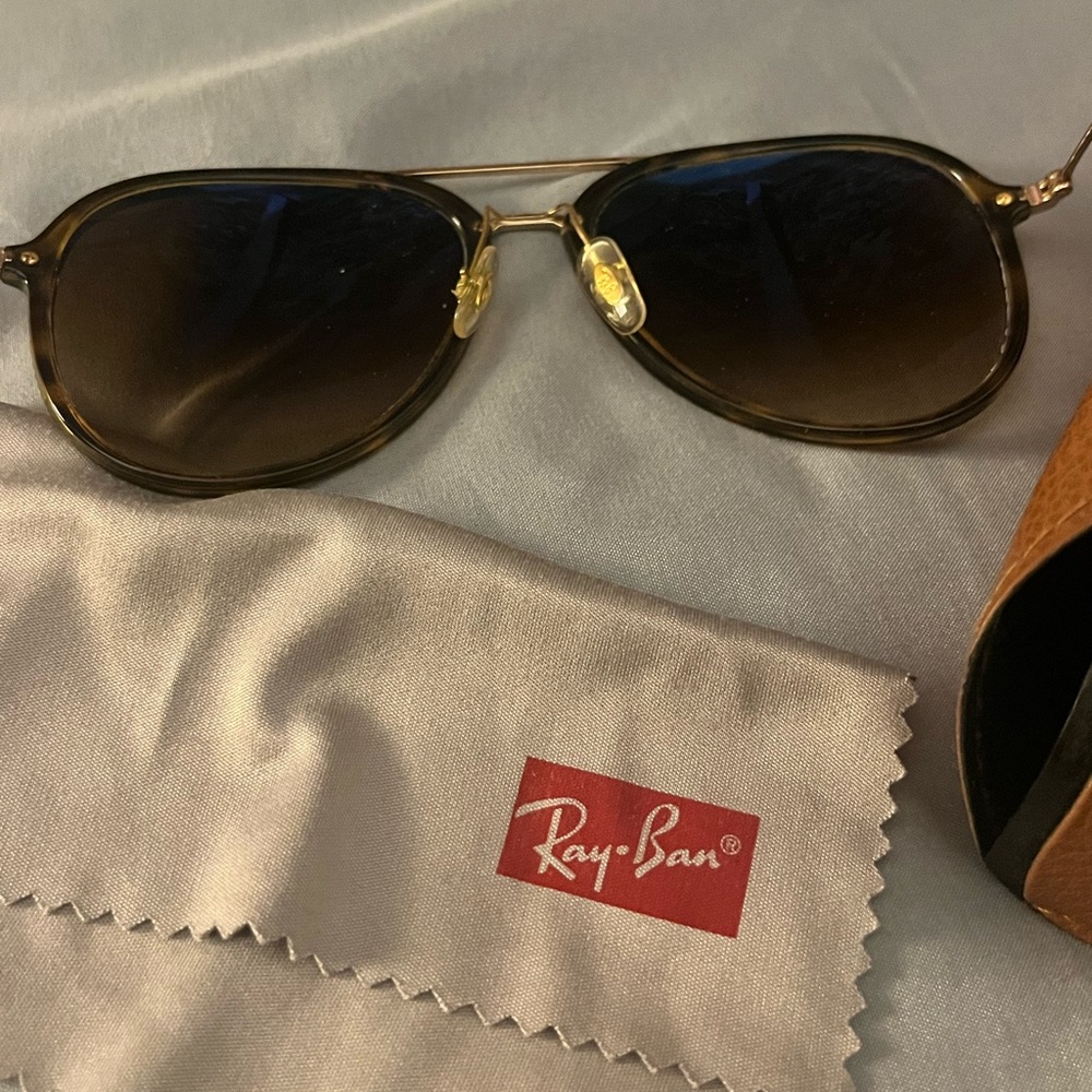 Ray-Ban tortoise aviator sunglasses - Picture 3 of 3